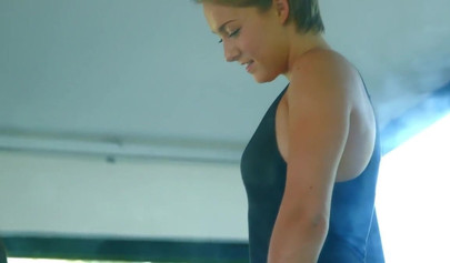 Les milfs à gros cul Bailey Bae et Gracie Glam baisent un mec 