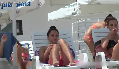 Gorgeous Amateur Topless Teens Caught On Hidden Camera