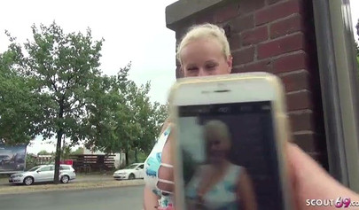 Czech blonde teen big with tits Angel Wicky fucked at the casting