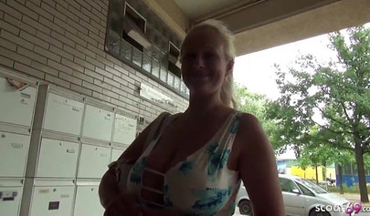 Czech blonde teen big with tits Angel Wicky fucked at the casting