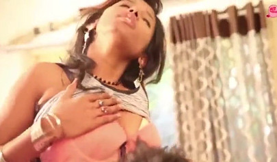 Beautiful Indian teen gets kissed by her boyfriend