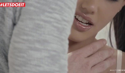 Lingerie-clad Latina Apolonia Lapiedra getting banged hard