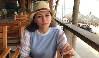 Amateur teen with big tits Lolly Lips enjoys hot missionary sex