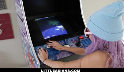 Acrobatic teen in over-the-knee socks Vina Skyy gets demolished