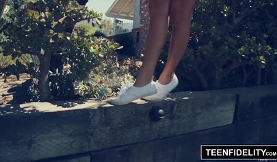 Stunning Mexican teen takes a hardcore pounding and gets her vagina creampied